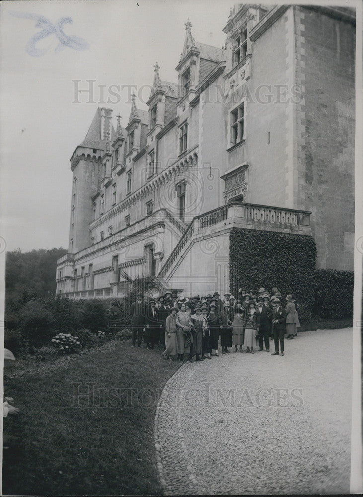 Press Photo Good Will delegates visits Chateau of Henry IV at Pau - Historic Images