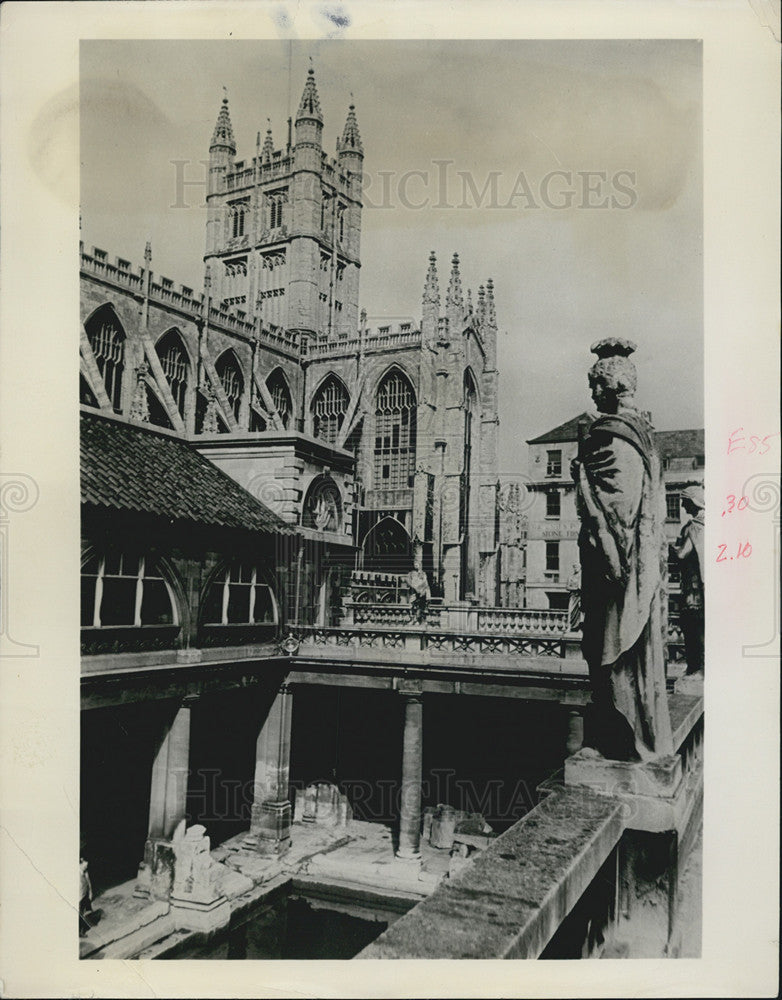 1974 Press Photo &quot;The Waters&quot; in Bath, England - Historic Images