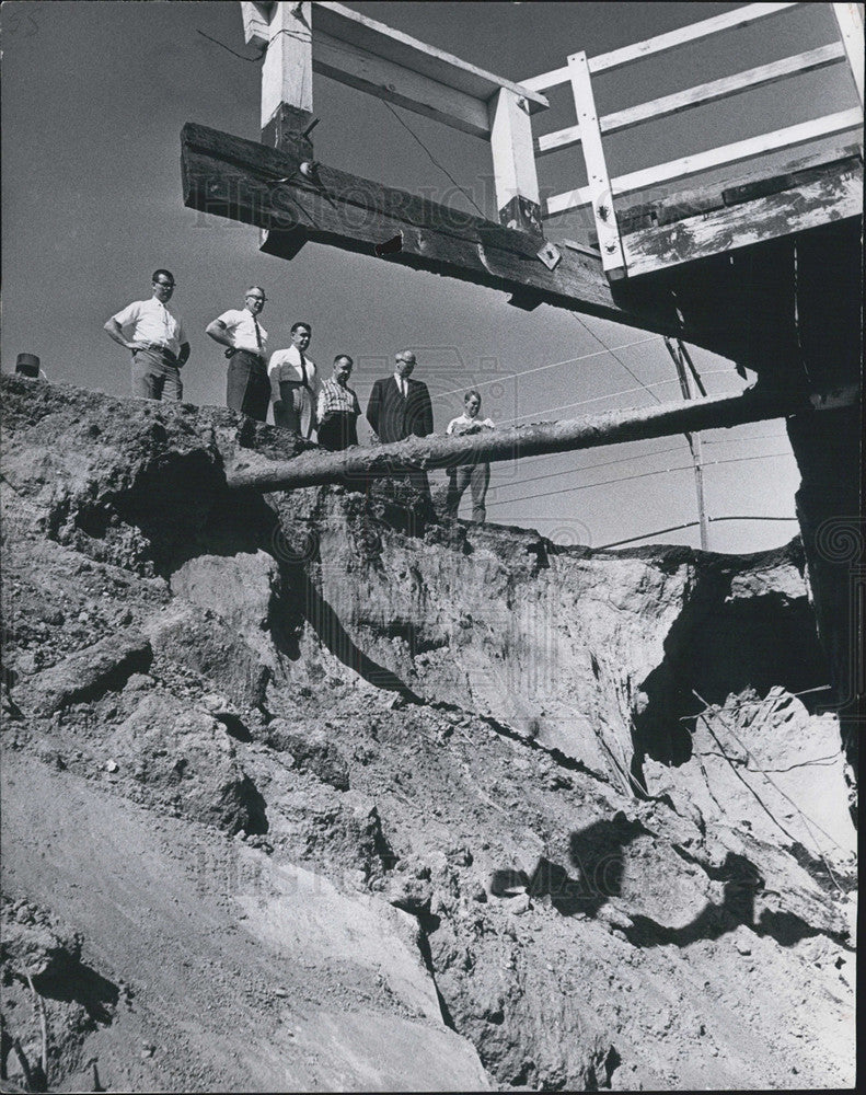 1965 Press Photo Officials Inspect Flood Damage to Bridge - Historic Images