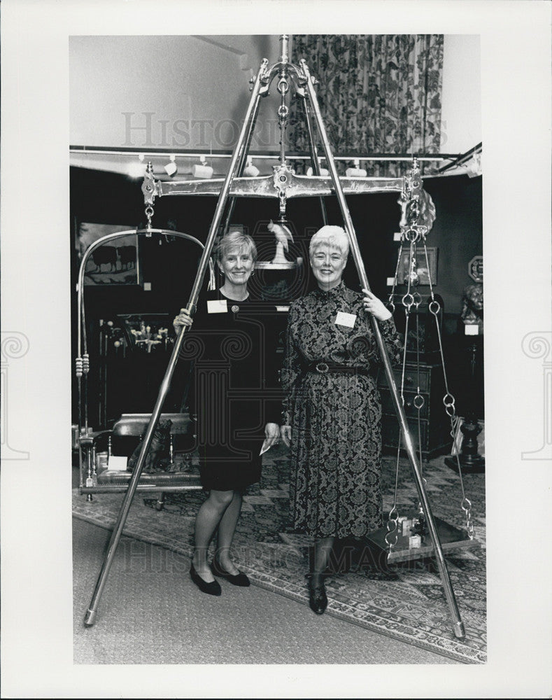 1995 Press Photo Barbara Aquilino and Carol Meeske - Historic Images