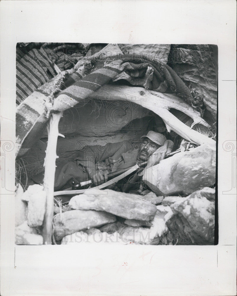 1957 Press Photo Soldier Sleeping In Dugout &quot;Home&quot; - Historic Images