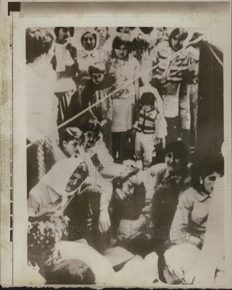 1971 Press Photo Homeless Turks In Bingols After Quake Destroyed Town - Historic Images