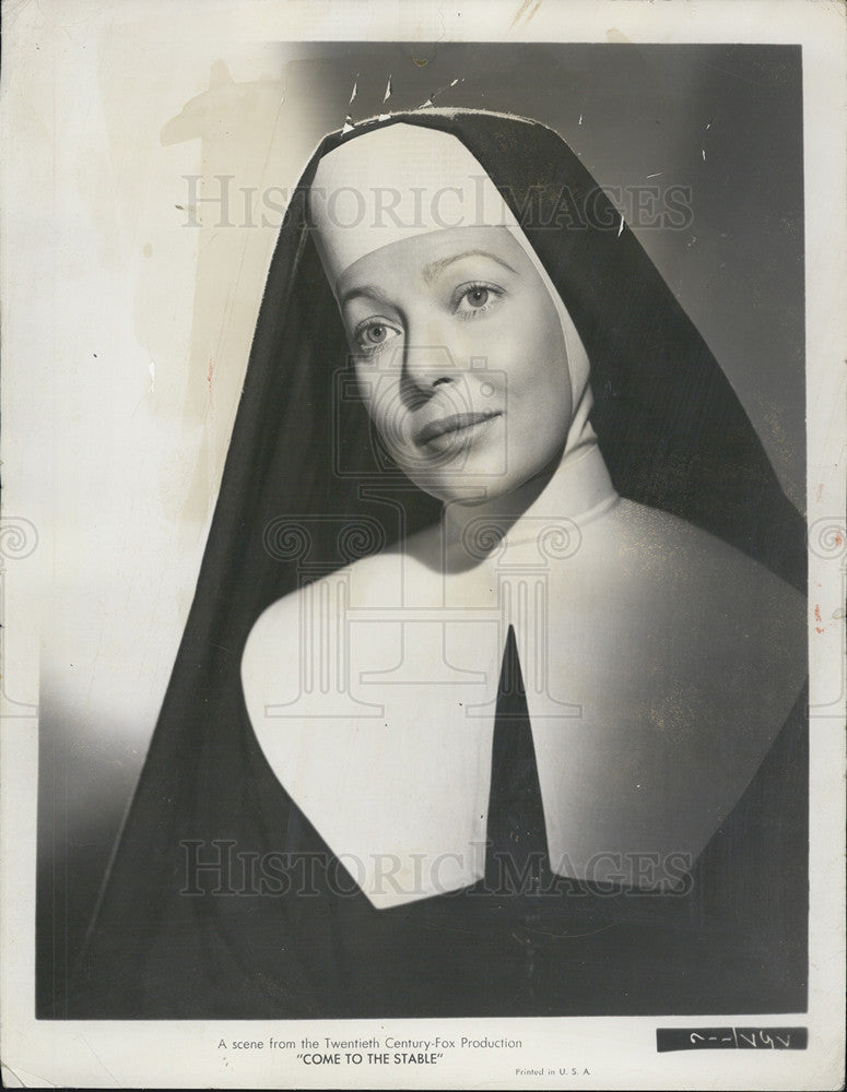 1949 Press Photo Loretta Young Is Sister Margaret In &quot;Come to the Stable&quot; - Historic Images