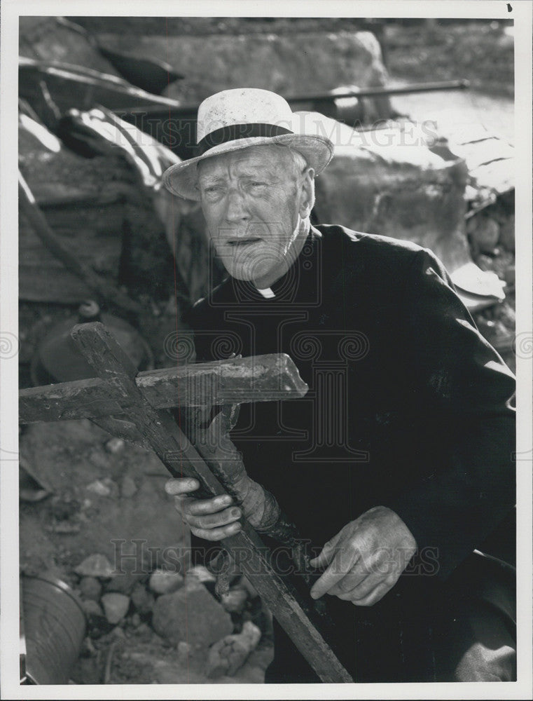 1990 Press Photo Max Von Sydow Stars In &quot;Hiroshima: Out Of The Ashes&quot; - Historic Images