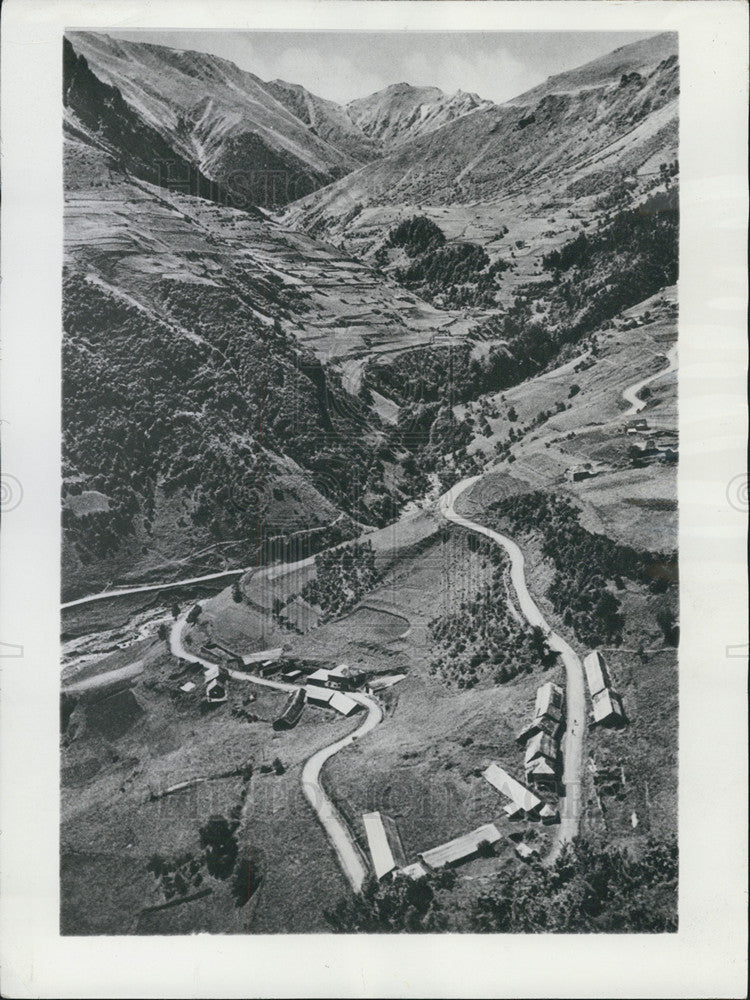 1942 Press Photo Aerial Eastern Anatolia Turkey-Roads Wind Around Mountians - Historic Images
