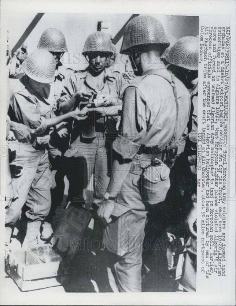 1963 Press Photo Royal Moroccan Army Soldiers At Algerian Border Outpost - Historic Images