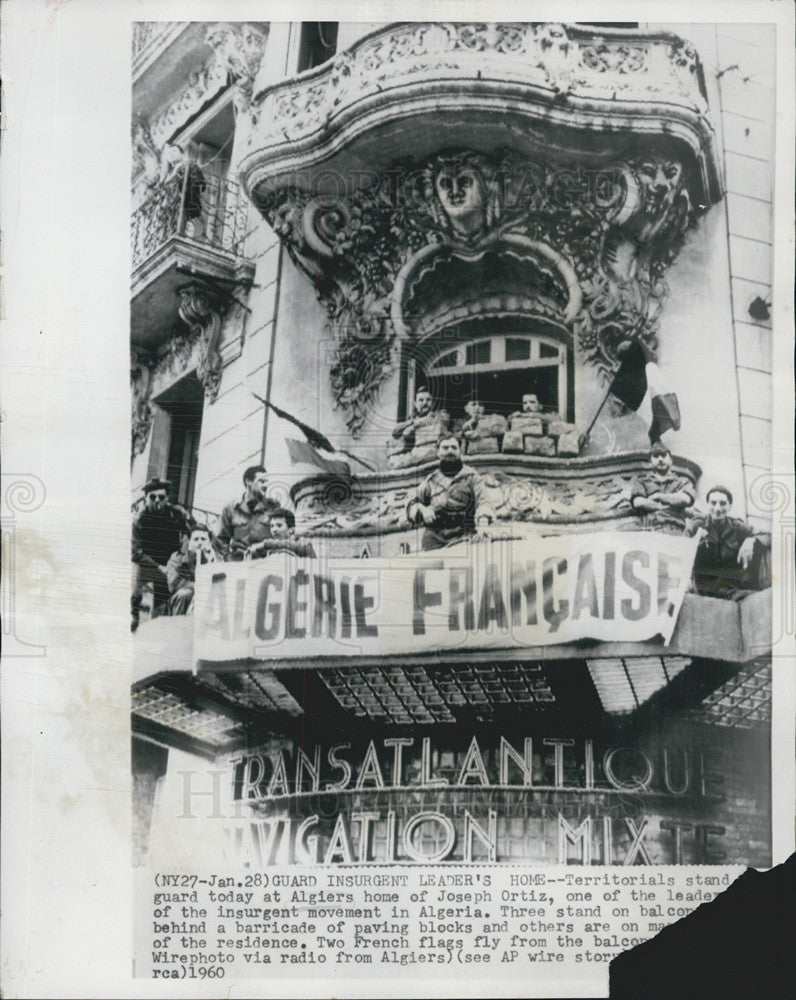 1960 Press Photo Standing guard at the home of Joseph Ortiz in Algeria. - Historic Images