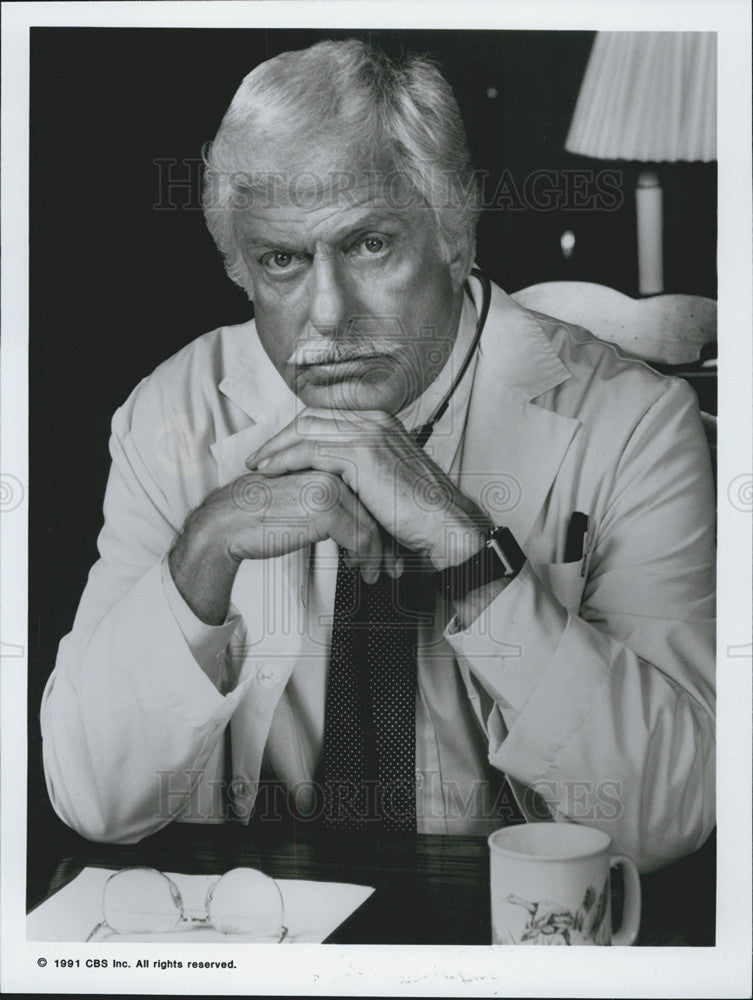 1996 Copy 1991 Photo Dick Van Dyke stars in &quot;Diagnosis of Murder&quot; - Historic Images