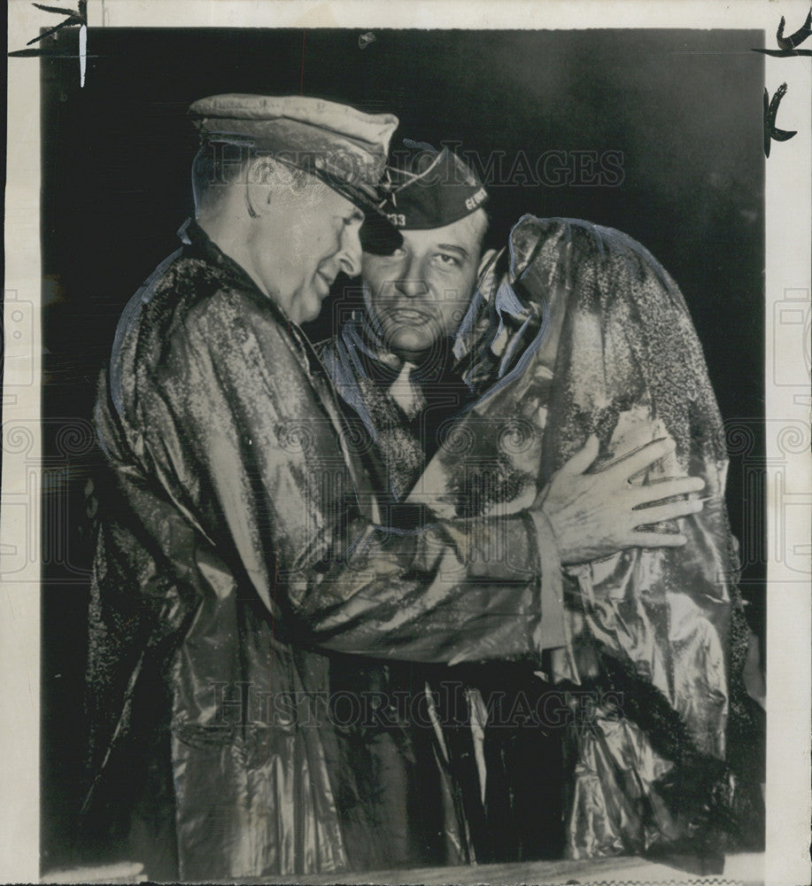 1951 Press Photo Mr. and Mrs. General Douglas MacArthur - Historic Images