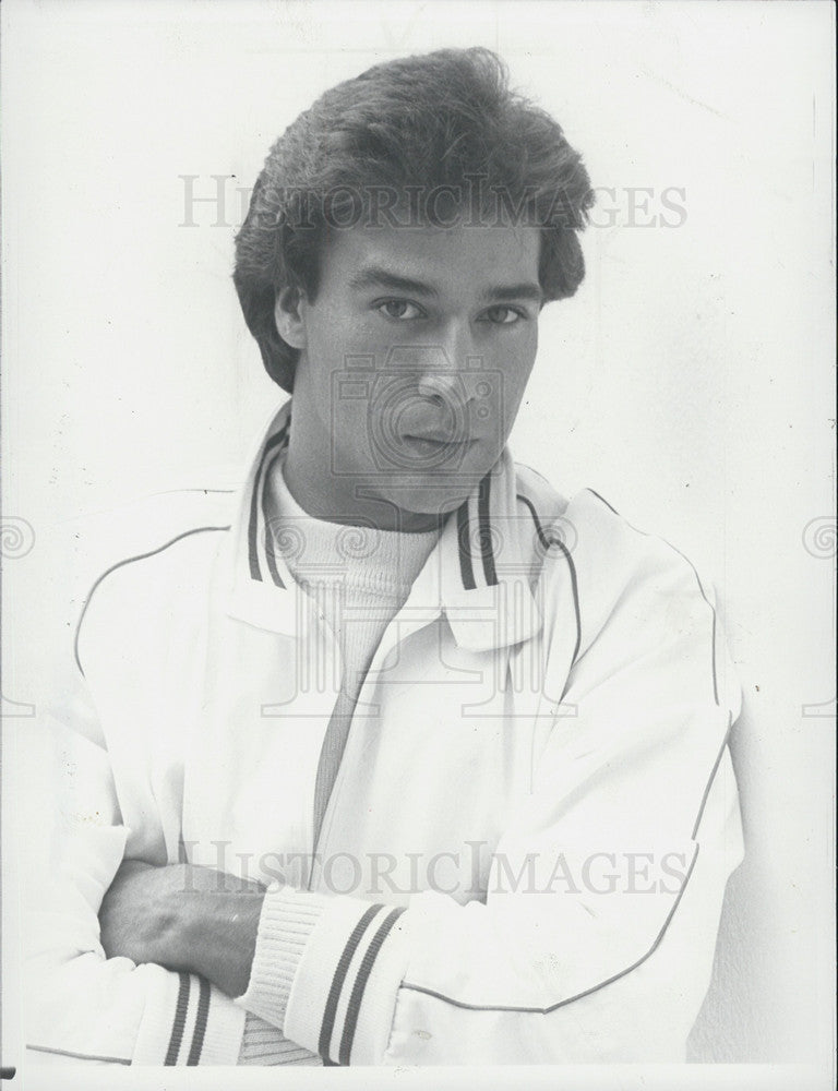 1984 Press Photo Fernando Allnde Played Flamingo Road as &quot;Julio Sanchez&quot; - Historic Images