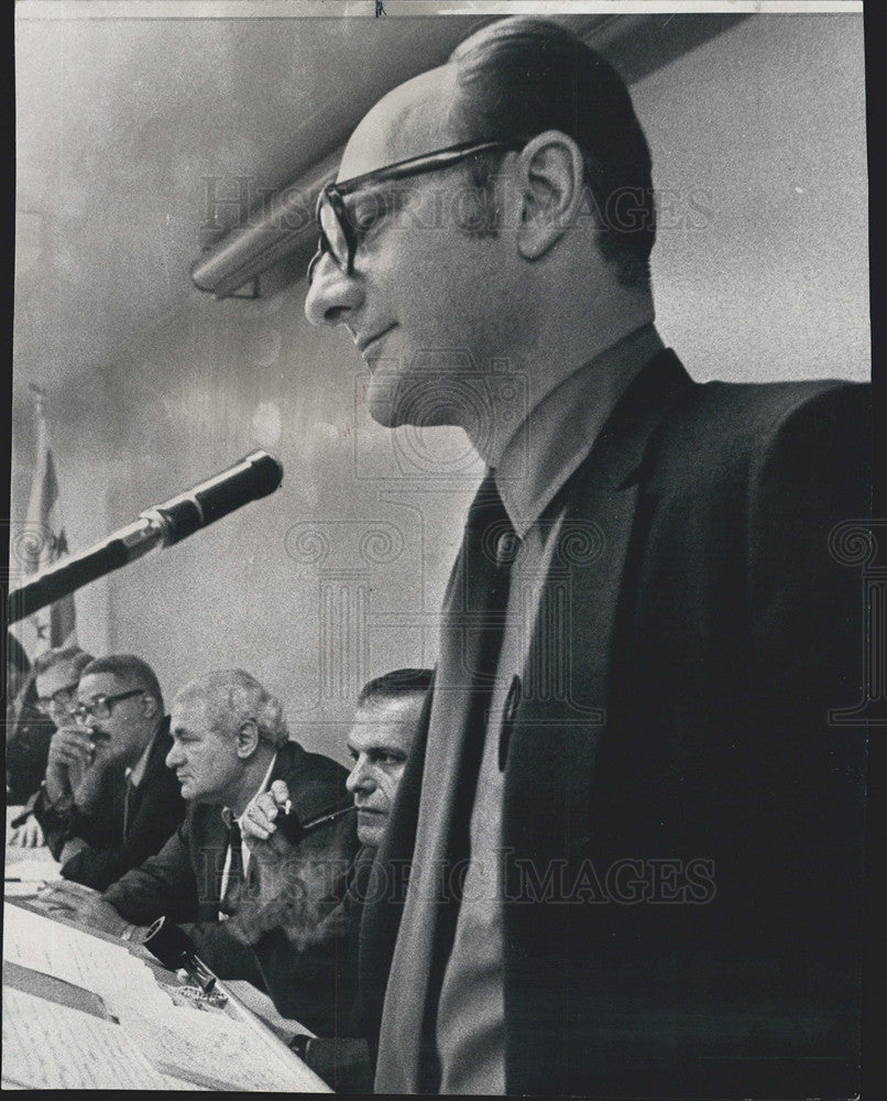 1971 Press Photo Former Stateville Inmate Edward Tromanhauser Speaking Police - Historic Images