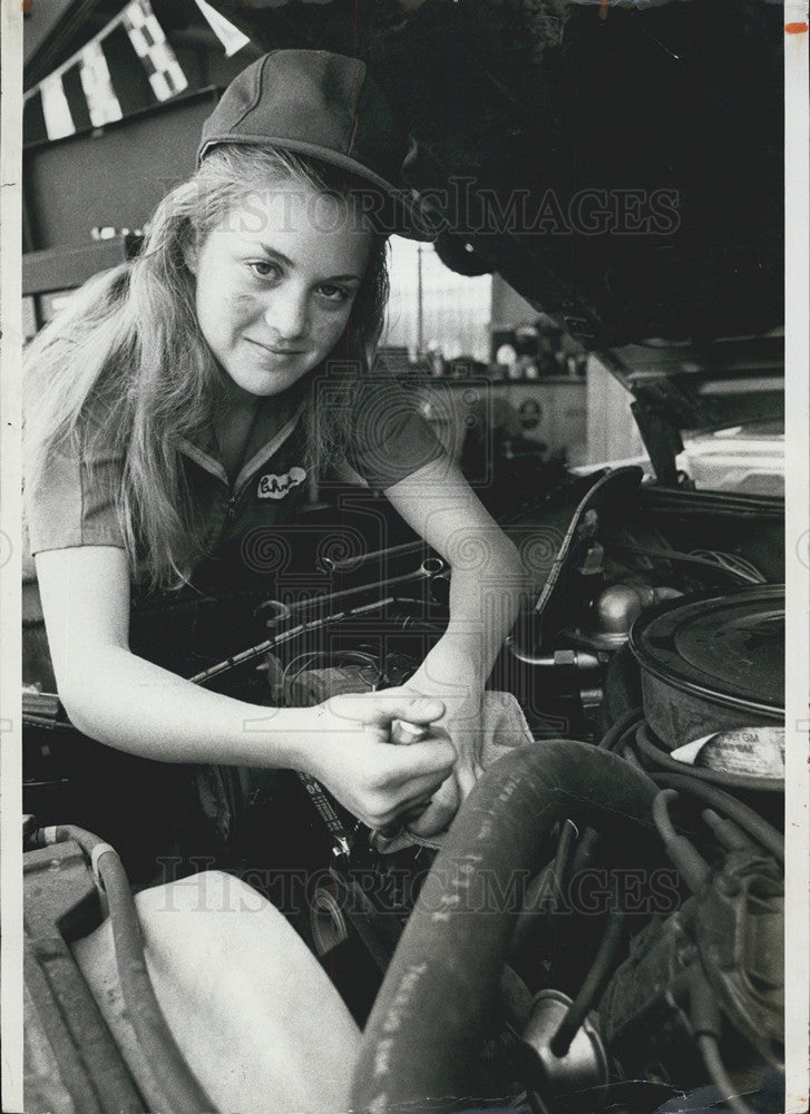 1978 Press Photo Actress Mia Bendixsen In Freestyle As Greasemonkey - Historic Images