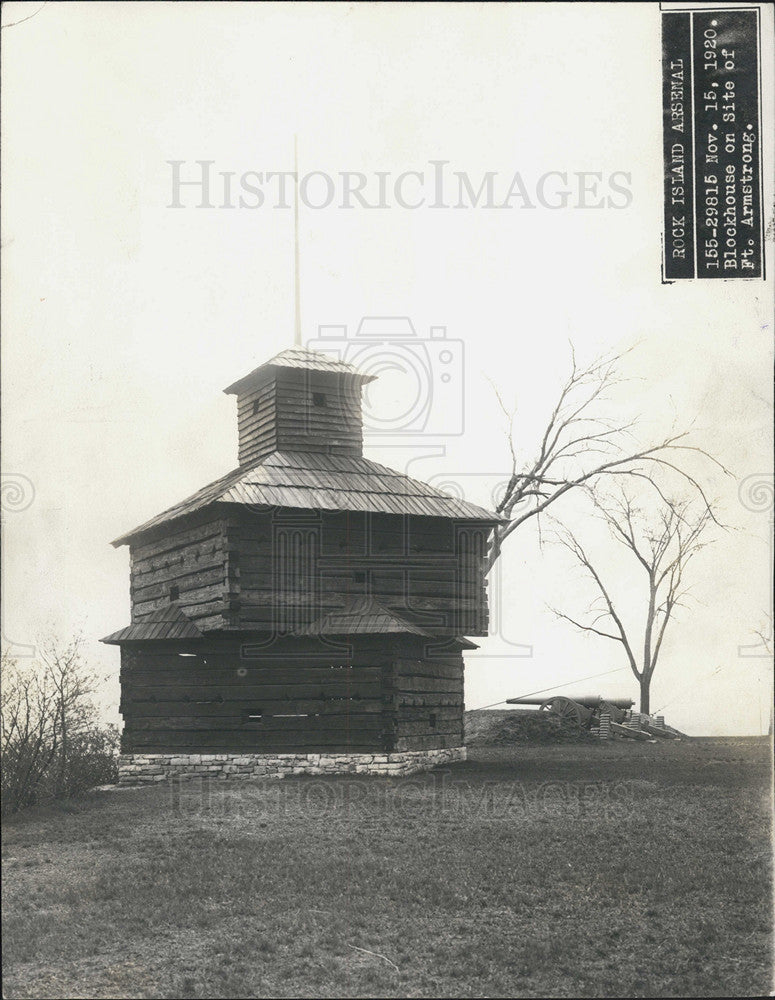 Press Photo Replica Of Original Fort Built For Defense From Indians-Rock Island - Historic Images