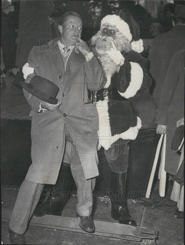 1949 Press Photo Bob Hope and Santa on Paterson Lines Boat - Historic Images