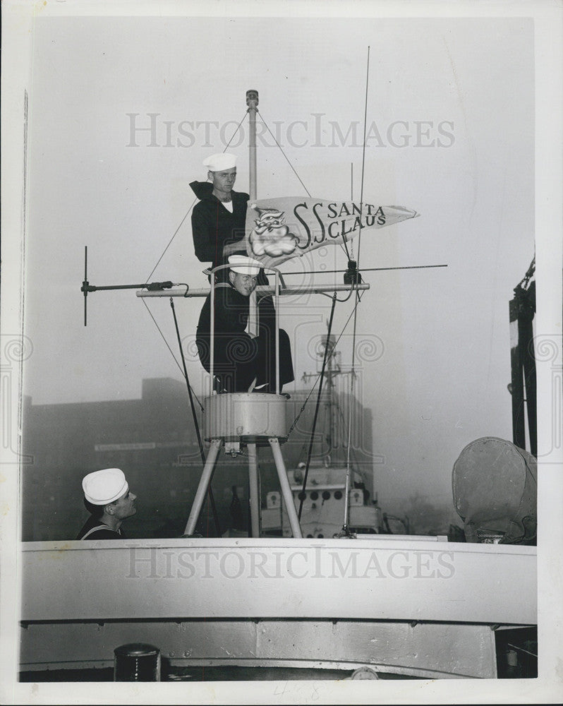 1949 Press Photo Santa&#39;s Escort Ship - Historic Images