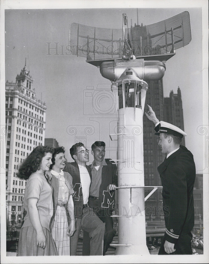 1947 Press Photo High Schoolers Aboard SS American For Youth Cruise To Mackinac - Historic Images