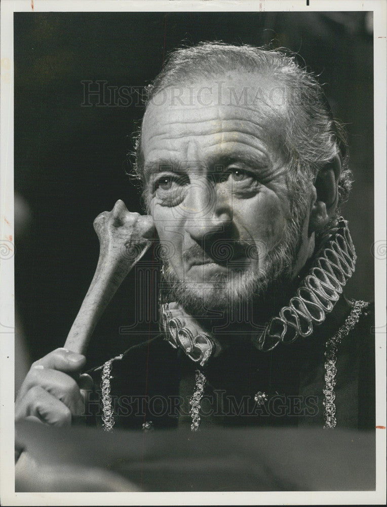 1975 Press Photo David Niven in The Canterville Ghost - Historic Images