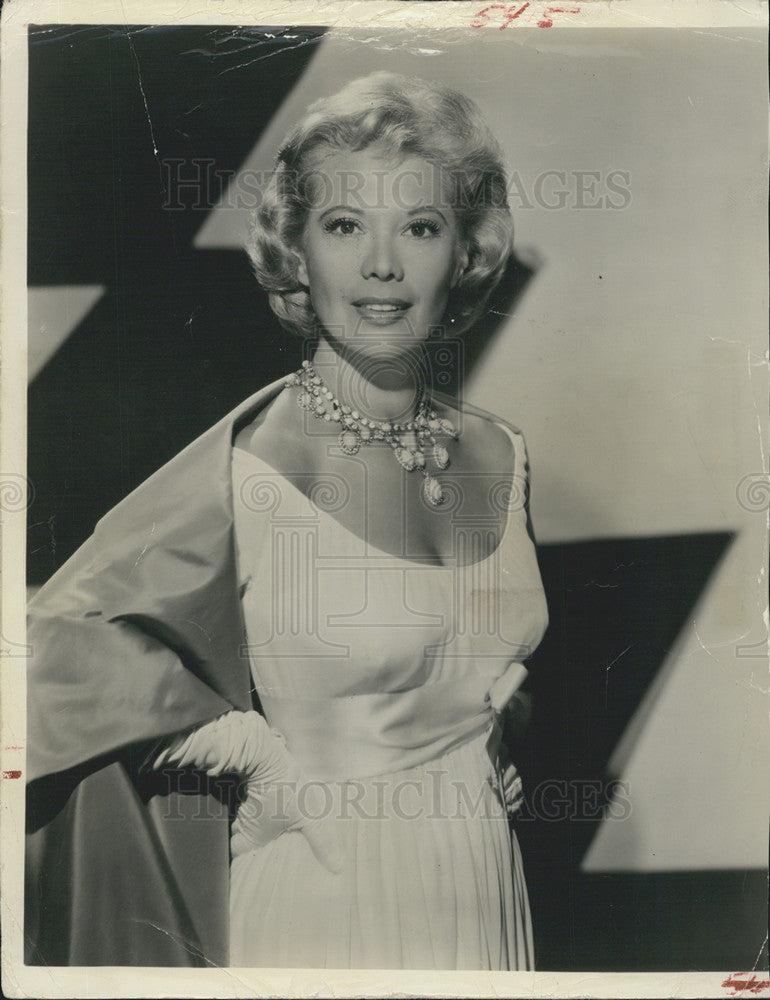 1966 Press Photo Dinah Shore - Historic Images