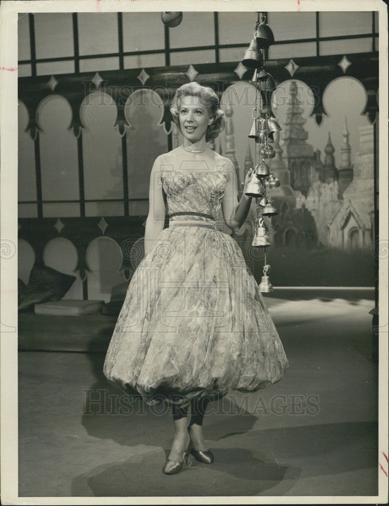 1960 Press Photo Dinah Shore in the Dinah Shore Chevy Show - Historic Images