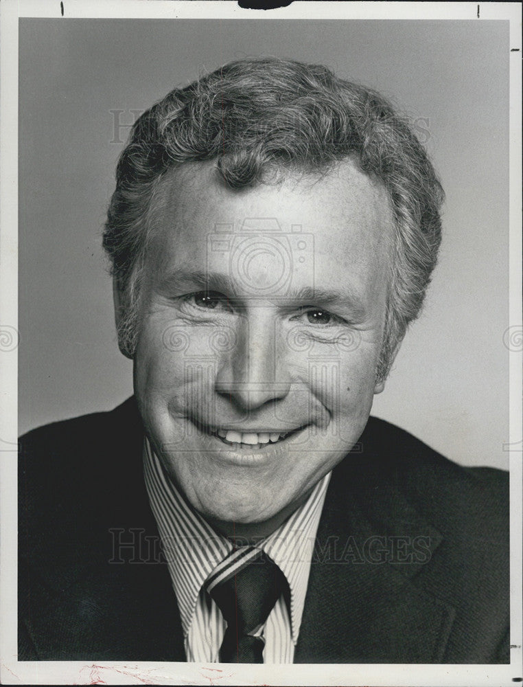 1980 Press Photo Wayne Rogers in House Calls - Historic Images