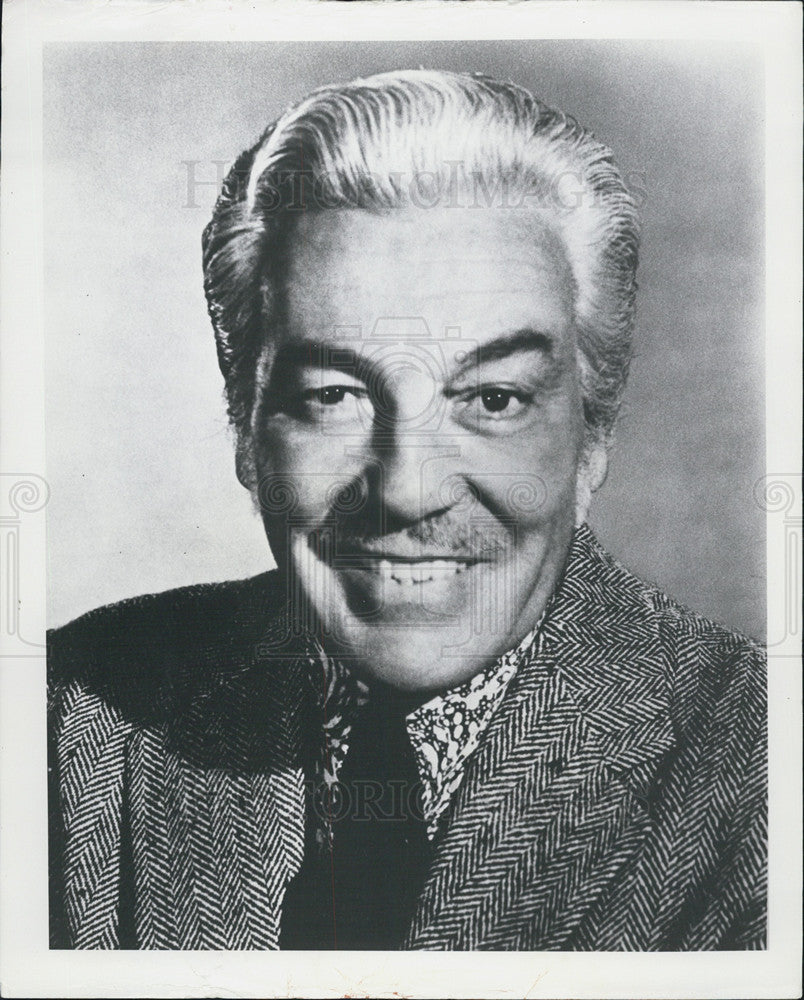 Press Photo Actor Cesar Romero - Historic Images