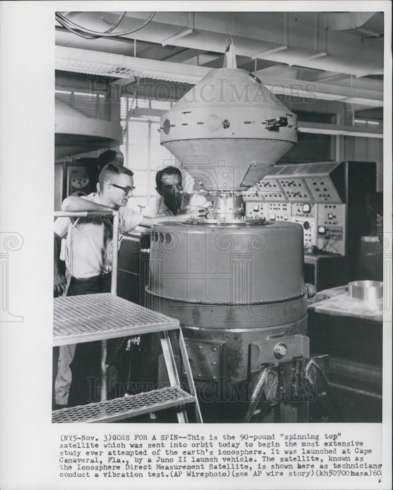 1960 Press Photo U.S satellite Explorer VIII used to study ionosphere - Historic Images