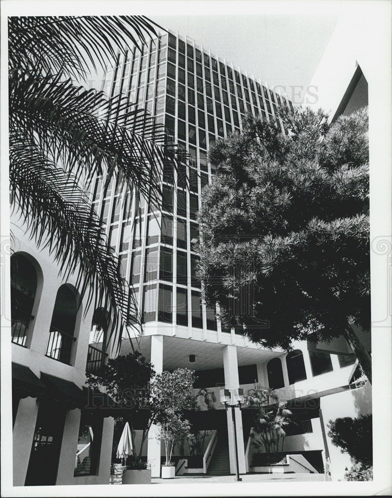 1988 Press Photo The Plaza building in St. Petersburg, Fl - Historic Images