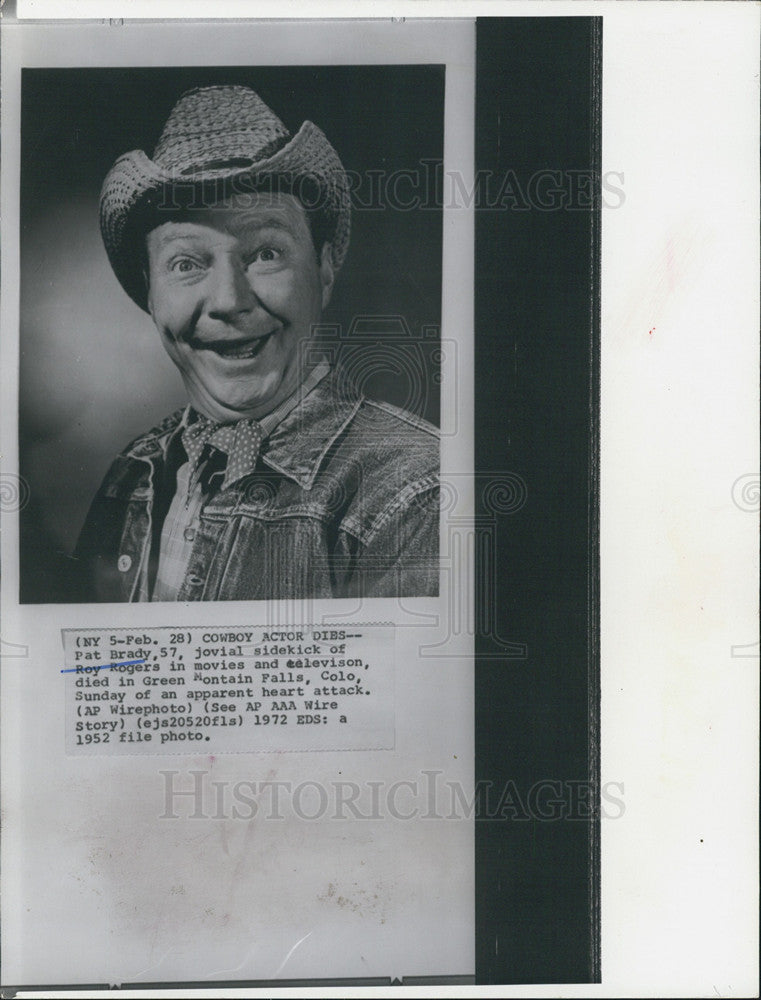 1972 Copy of 1952 Press Photo Comedic Actor Pat Brady Wearing Cowboy Hat - Historic Images