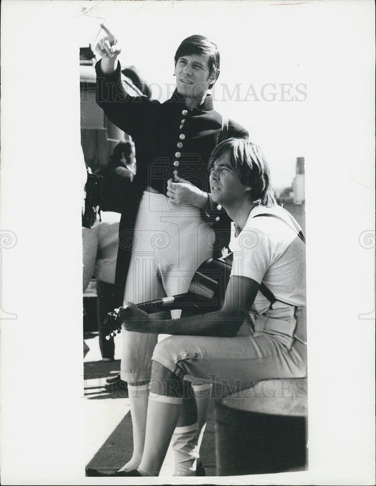 1973 Press Photo Man Without A Country Film Beau Bridges Peter Strauss Scene - Historic Images