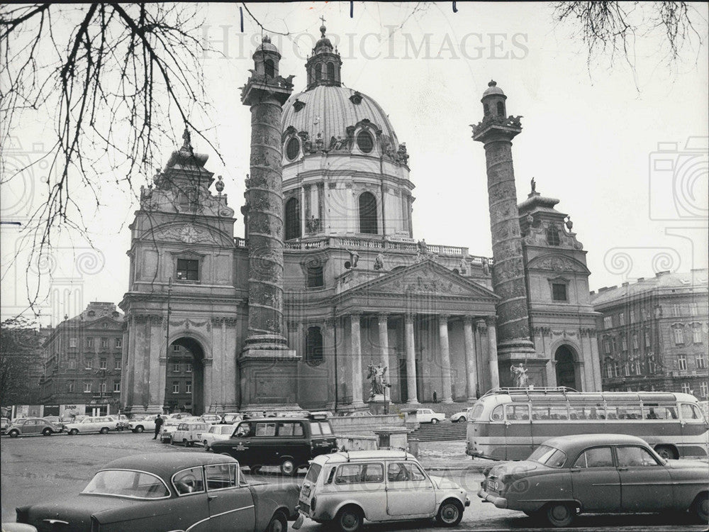 1975 Press Photo St. Charles Church in Vienna - Historic Images