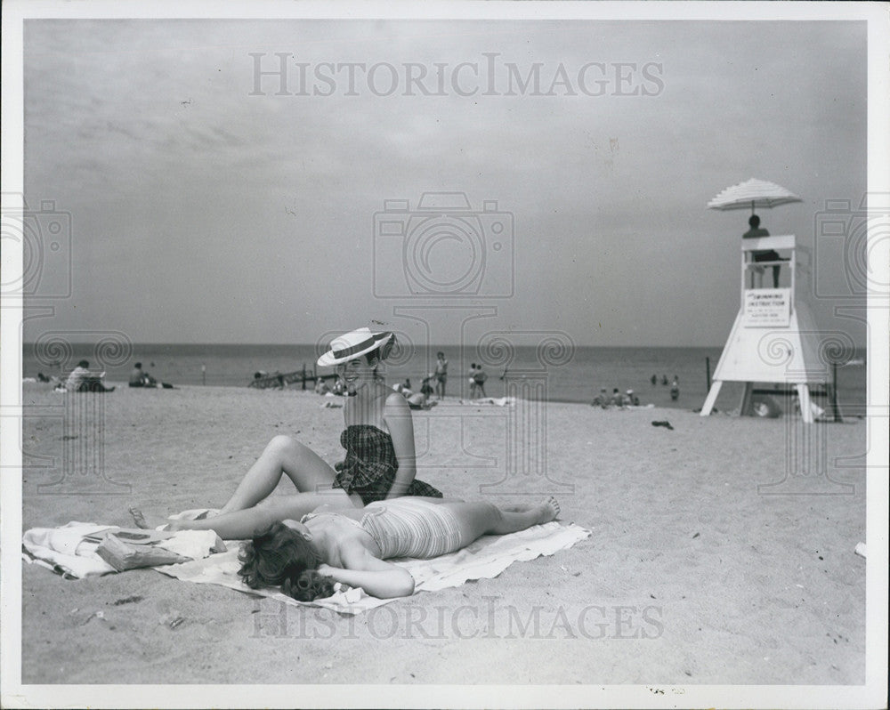 Press Photo Grand Bend beach in Ontario, Canada - Historic Images