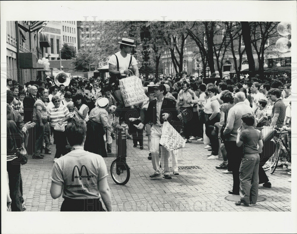 1987 Press Photo Faneuil Hall/Marketplace Boston, Massachusetts - Historic Images