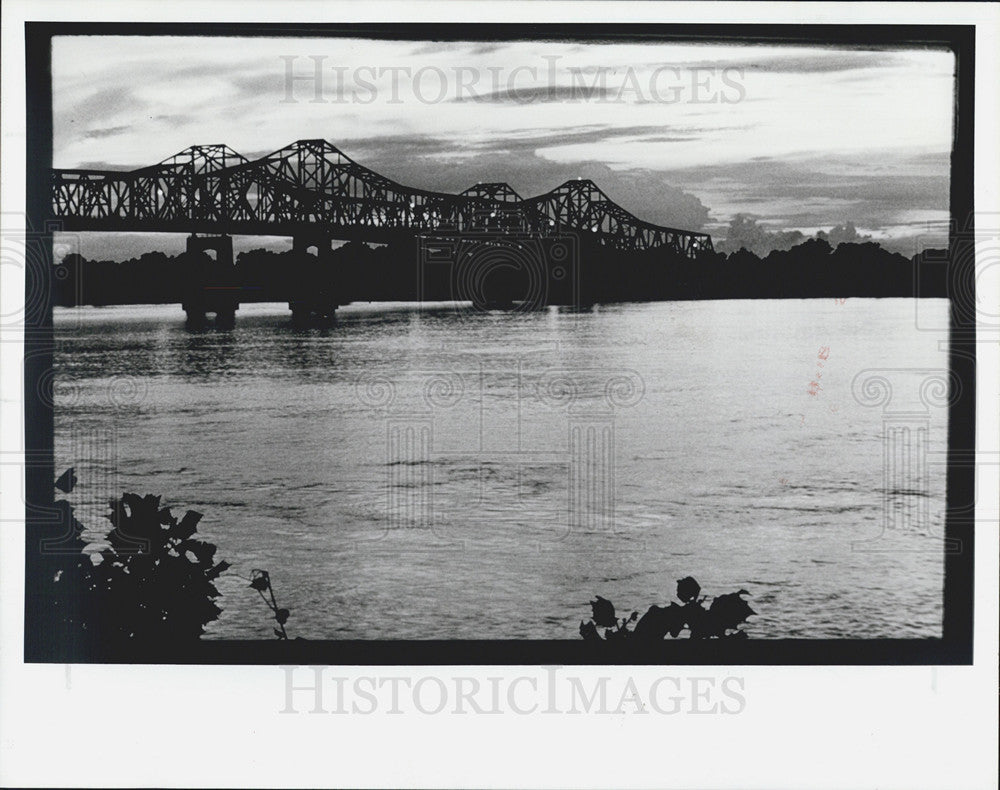 1991 Press Photo Natchez Mississippi Bridge - Historic Images