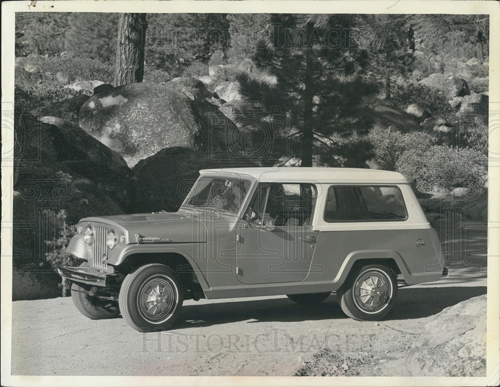 1967 Press Photo Jeepster Commando Station Wagon - Historic Images