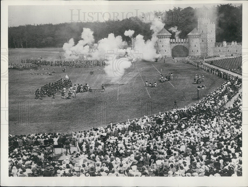 1934 Press Photo Aldershot, England Siege Of Namur - Historic Images