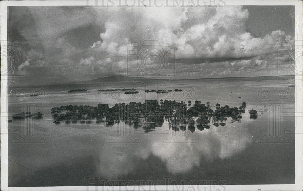 1968 Press Photo Tunkalan Village Off Tawi Tawi Island, Philippines - Historic Images