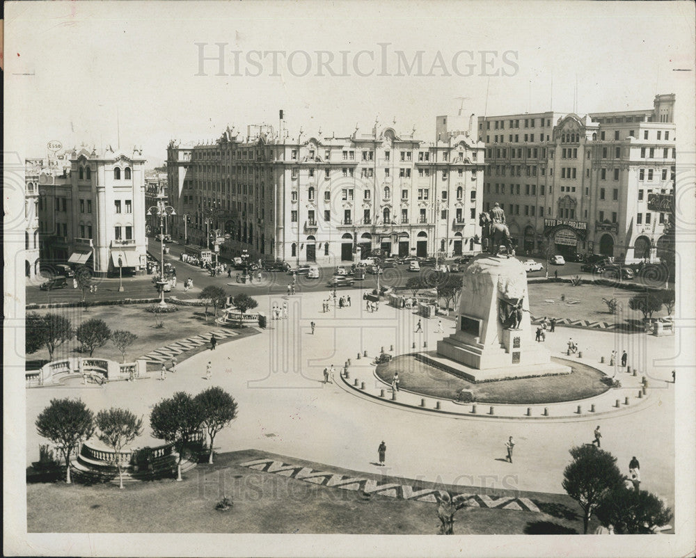 1955 Press Photo Plaza San Martin in Lima, Peru - Historic Images