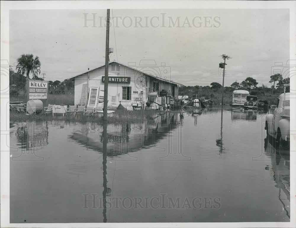 1957 Press Photo Sarasota, Florida under water due to heavy rains - Historic Images