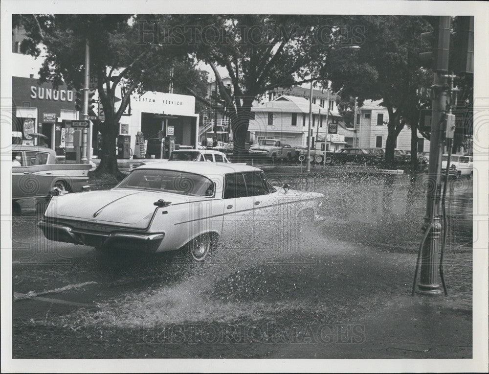 Press Photo Flooded streets in St. Petersburg, Florida - Historic Images