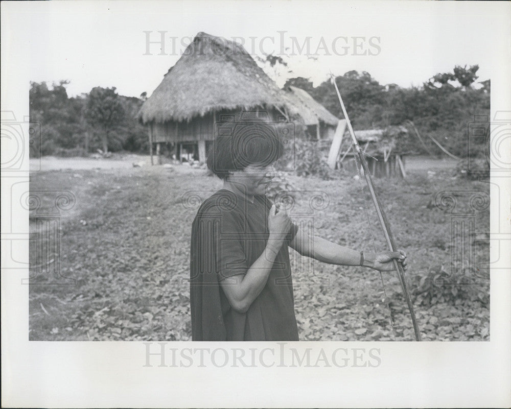 1964 Press Photo A Machiguenga Indian of Peru - Historic Images