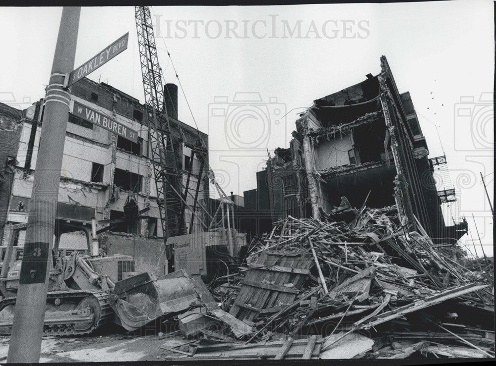 1974 Press Photo Crane High School Is Demolished By Workmen - Historic Images