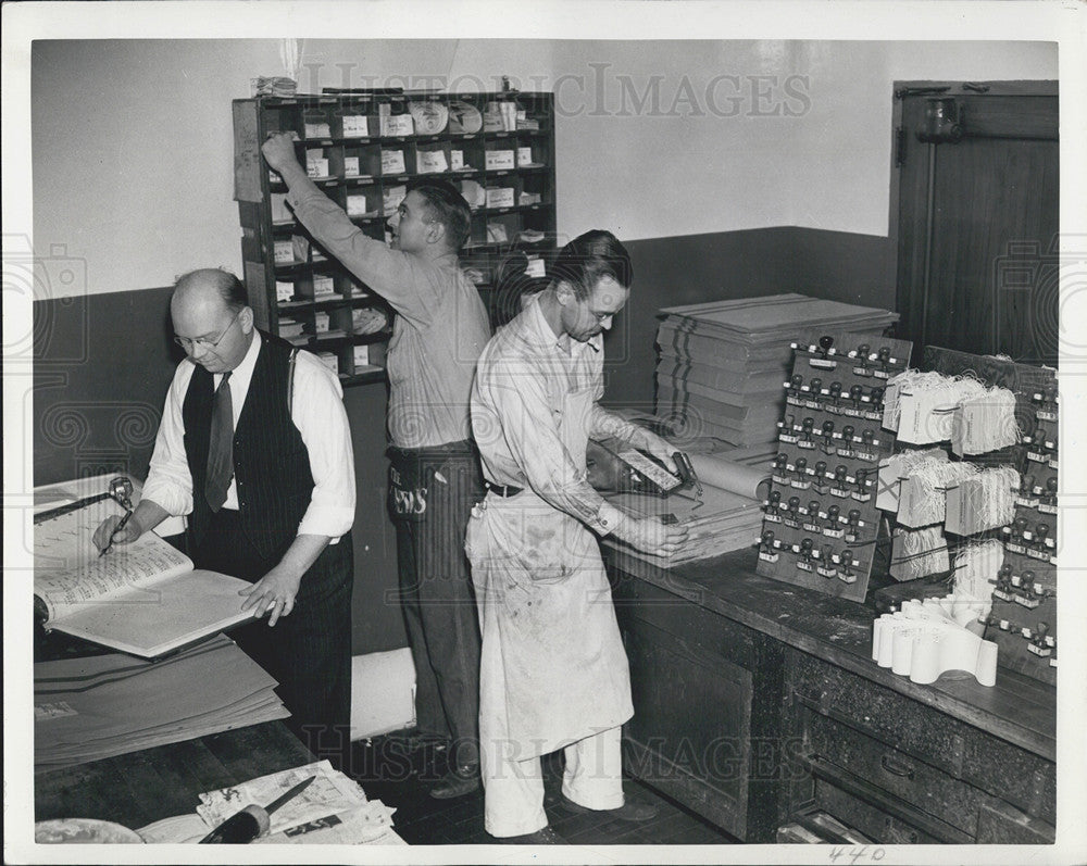 1940 Press Photo D. N. Mailing Room - Historic Images