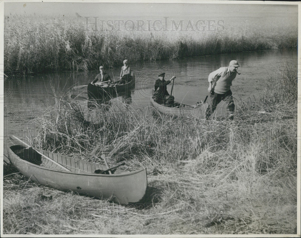 Press Photo White Shell in Winnipeg, Manitoba, Canada - Historic Images