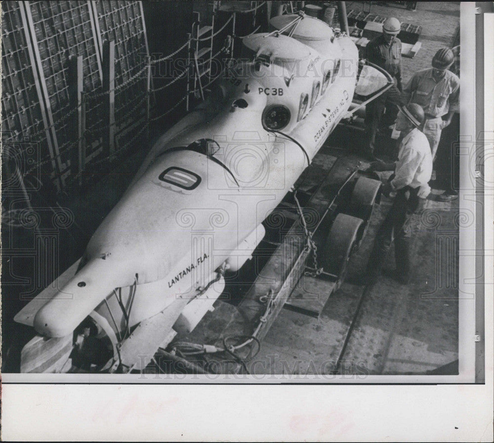 1966 Press Photo John H. Perry&#39;s Cubmarine From Lantana &amp; Experimental Sonar - Historic Images