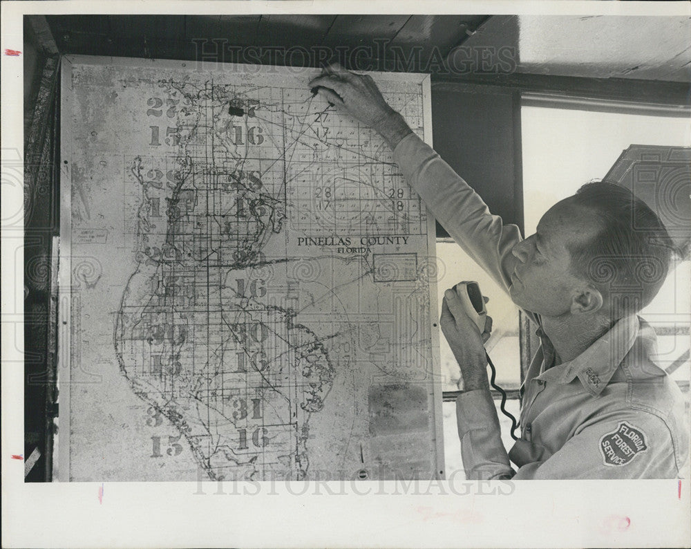 1966 Press Photo Plotting fires - Historic Images