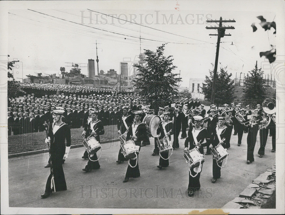 1949 Press Photo Royal Canadian Navy Officers staging a ceremony at Halifax - Historic Images