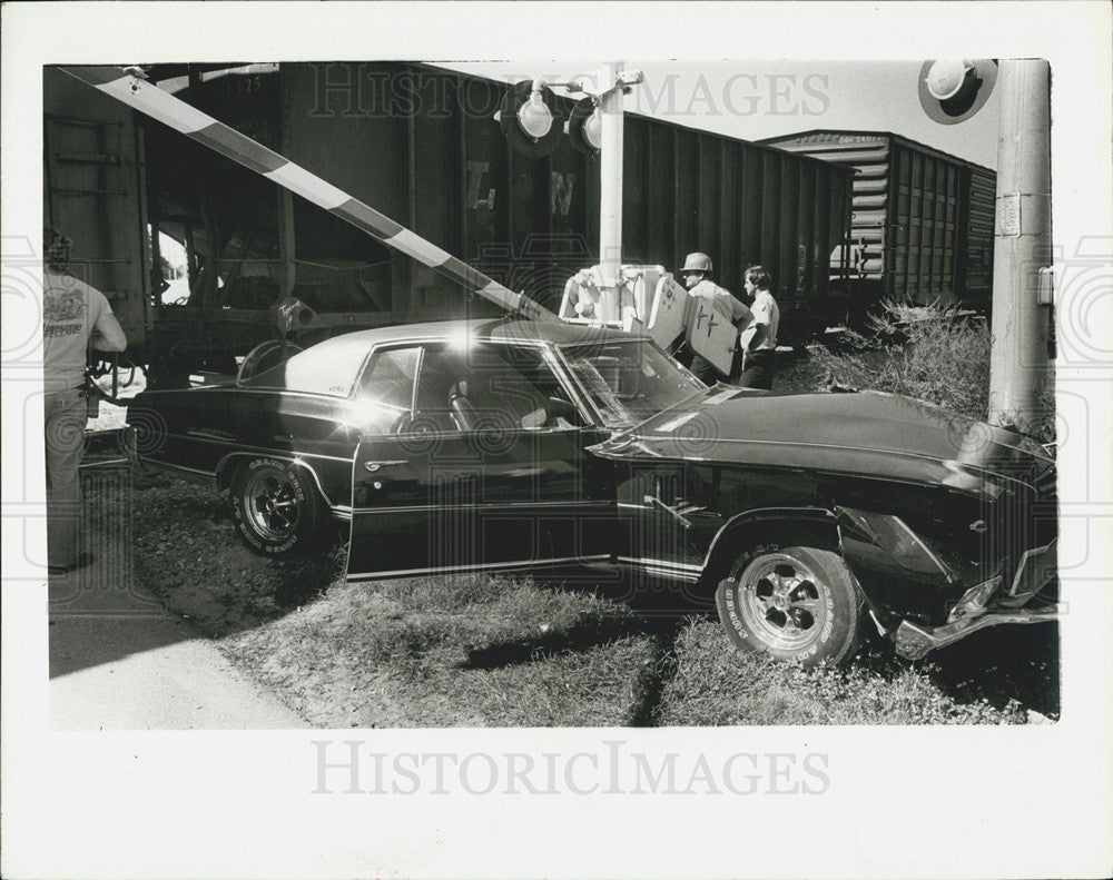 1980 Press Photo Chevy Monte Carlo in Accident - Historic Images