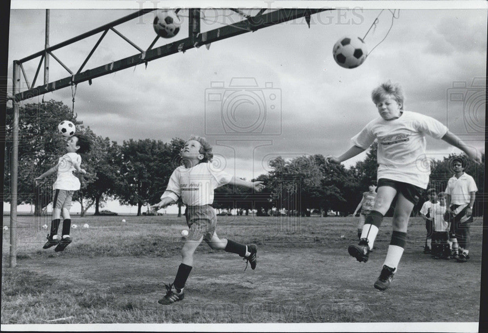 1992 Press Photo Soccer David Byer Andrew Draft child players - Historic Images