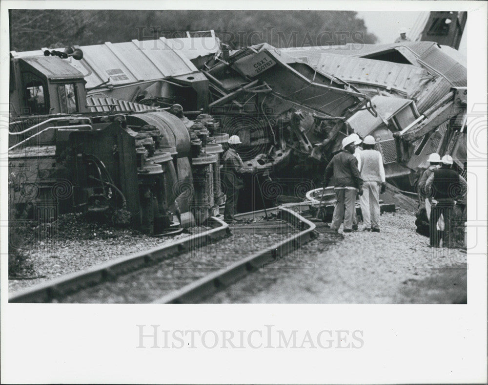 1988 Press Photo of two  Conversion on Lakeland Train Wreck - Historic Images