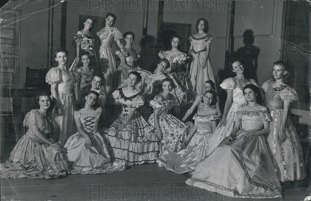 1939 Press Photo Actors in Opera play &quot;The Student Prince&quot; - Historic Images